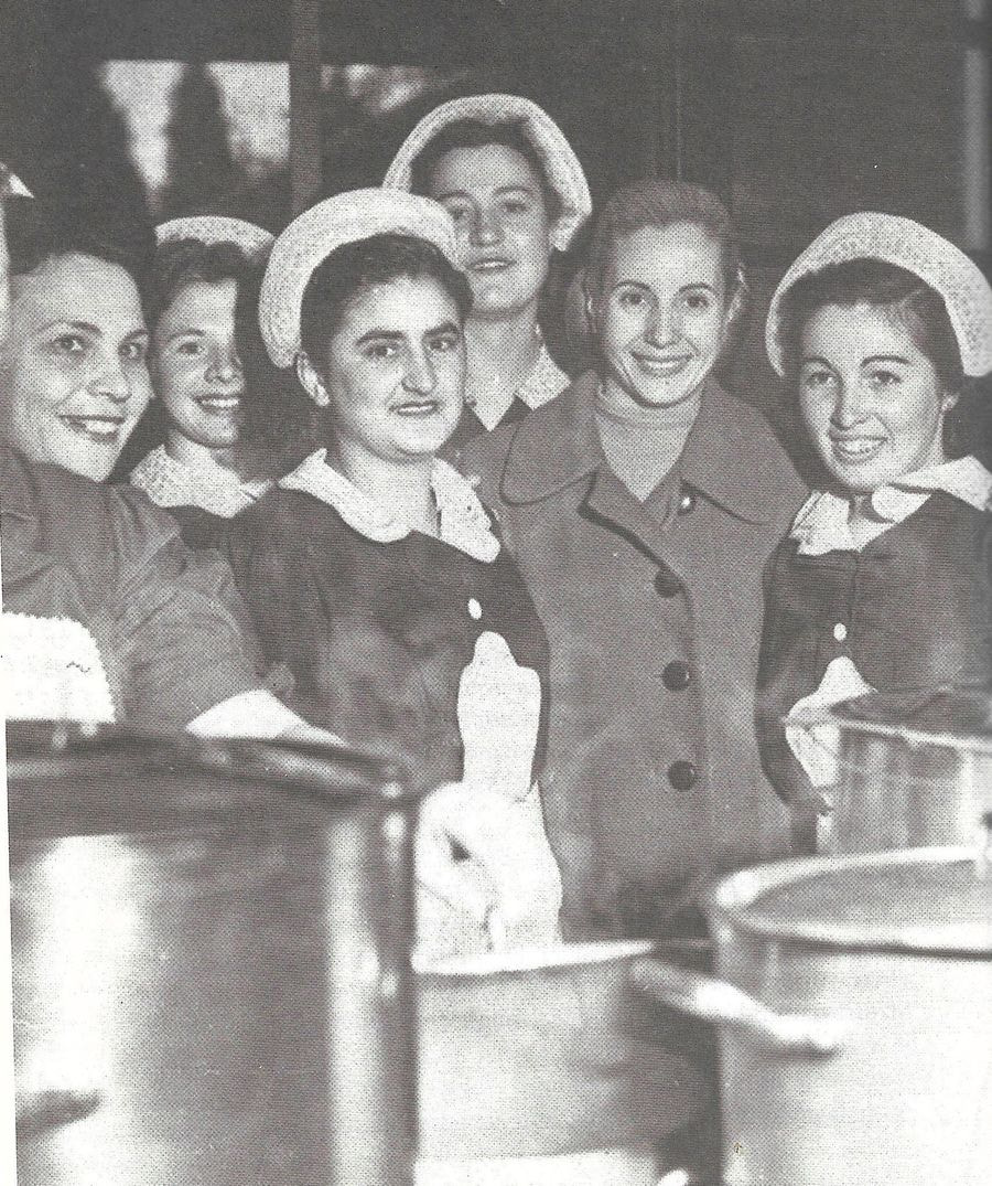 Eva con enfermeras