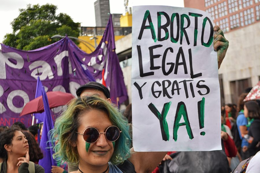 Marcha por la legalización del aborto gratuito y seguro